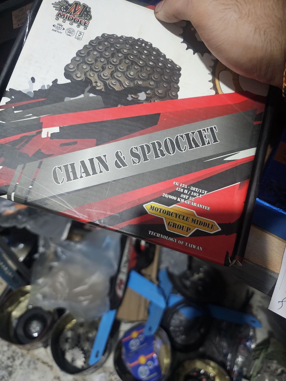 ست دنده زنجیر موتور سیکلت ژاپنی did مدل C125 38T/15T 428H-102L مناسب برای هندا 